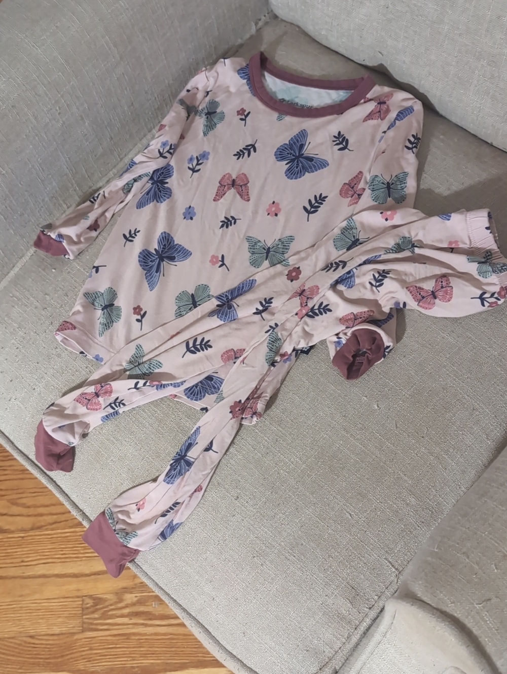Girls' Pink Butterfly Pajama Set with Mauve Trim